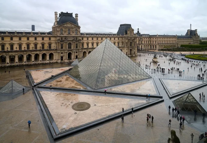 Louvre Launches €270 Million Architecture Competition for New Entrance & Mona Lisa Gallery